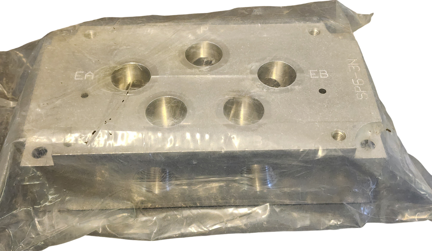 SP6-3N 3/4" NPTF Subplate Connection Base for 1" Size Subplate Valves