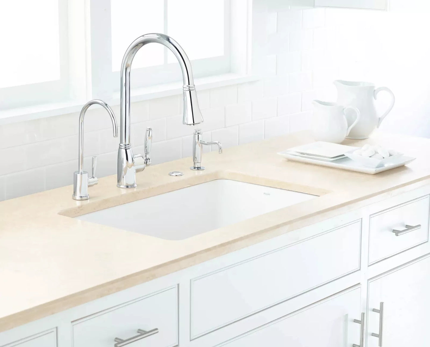 Rohl Allia 6307-00 32" Single Bowl Undermount Fireclay Kitchen Sink - White